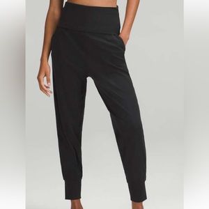 Lululemon Align Super-High-Rise Ribbed-Waist Jogger 14